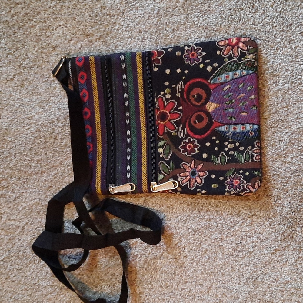 NEVER USED.  Owl Crossbody Bag